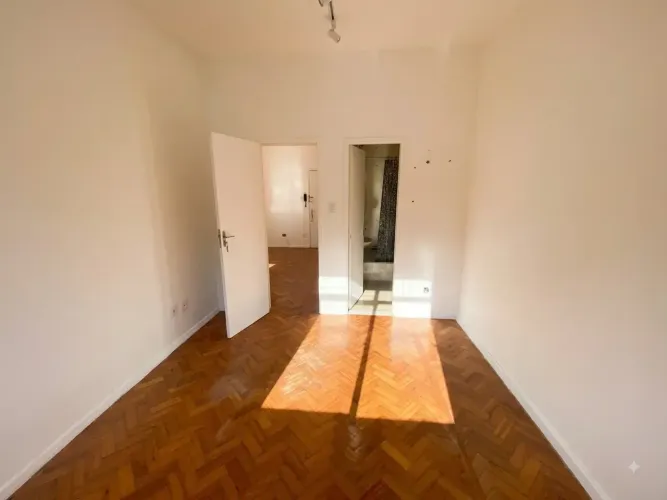 Imóvel para venda tem 45 metros quadrados com 1 quarto em Leme - Rio de Janeiro - RJ