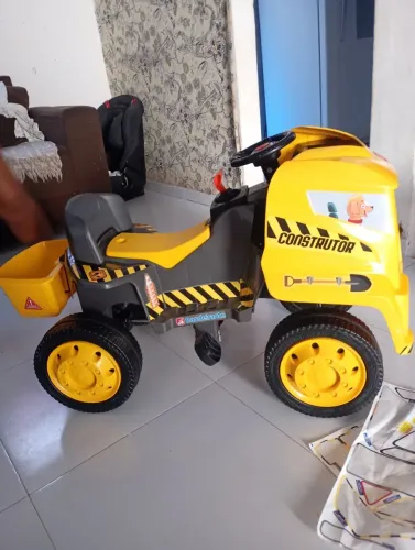 Caminhão pedal