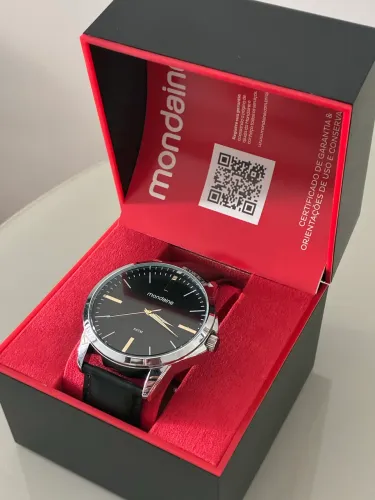 Relógio Mondaine em Couro