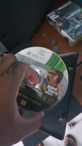 Jogo xbox 360 grand thet auto IV