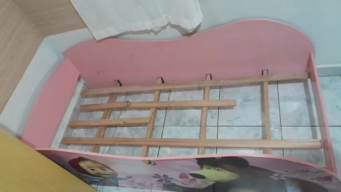 Cama feminina infantil tema da Marsha é o urso