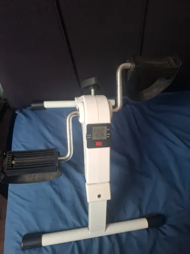 Pedal exercitador portátil com contador digital - usado
