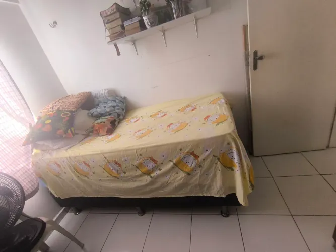 Cama com colchão box solteiro