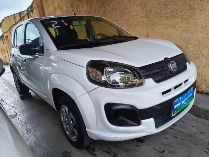 Fiat Uno Attractive 1.0 EVO Fire Flex 8V 5P 2021