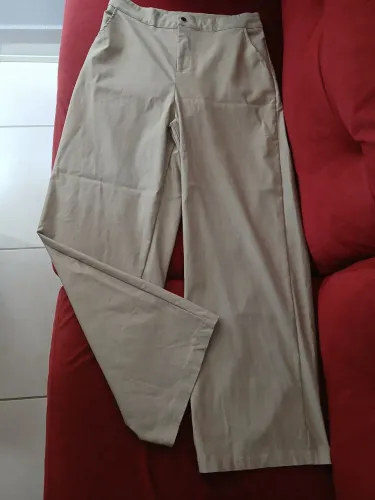 Calça bege 42/44