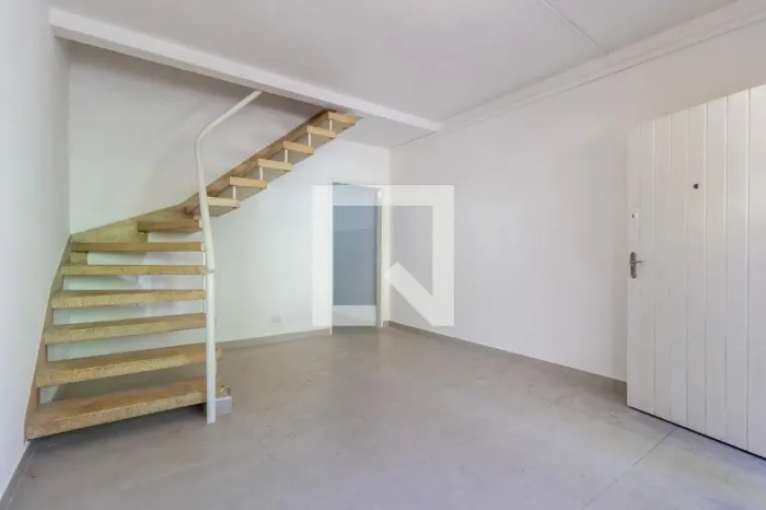 Casa à Venda - Brás, 2 Quartos, 80 m2