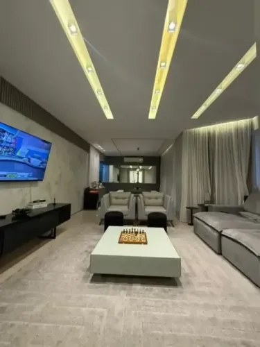 PARQUE 10. COND SAINT LAURENT. MOBILIADO, 3 SUITES, SALA PARA 2 AMBIENTES  E 2 VAGAS.