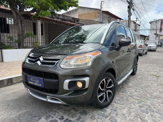 Citroen Aircross GLX 1.6 Flex 16V 5P Aut. 2012