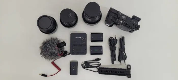 Kit Câmera Sony A6600 C/ Lentes, Microfone E Cage