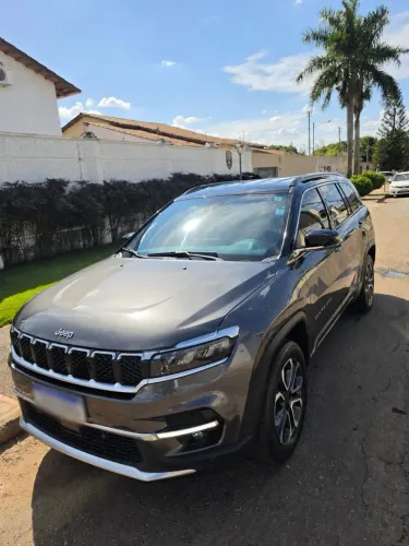 Jeep Commander Limited T270 1.3 TB Flex AUT 2025