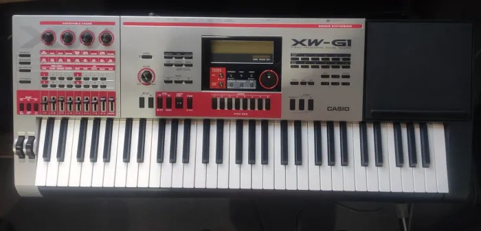 Teclado Sintetizador XW-G1