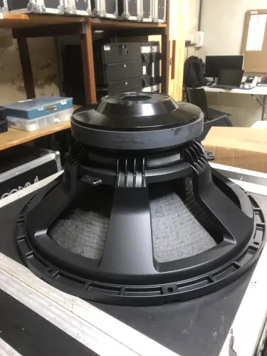 Alto falante JBL subwoofer 18pol.