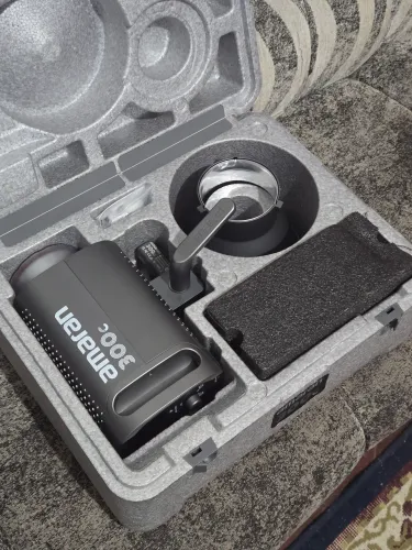 Led Aputure Amaran 300c RGB 