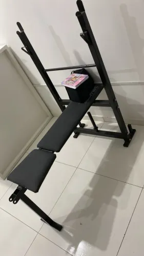 Banco para treinar peito, academia