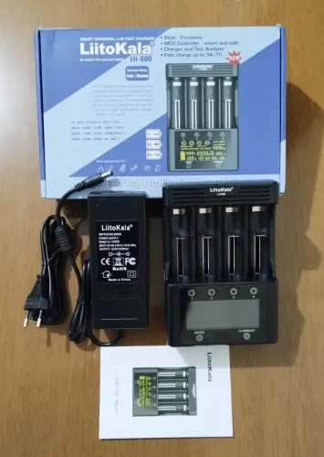 Liitokala Lii-600 Carregador/Testador/Reparador de baterias e pilhas recarregáveis.