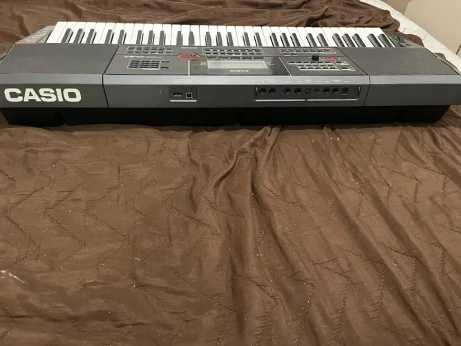 TECLADO  CÁSSIO 