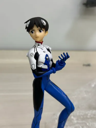 Bandai Ichiban kuji- evangelion- shinji ikari Eva suit Prize B