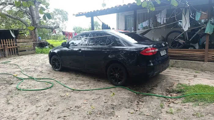 JAC J5 Sedan 1.5 16V 4P Mec. 2013