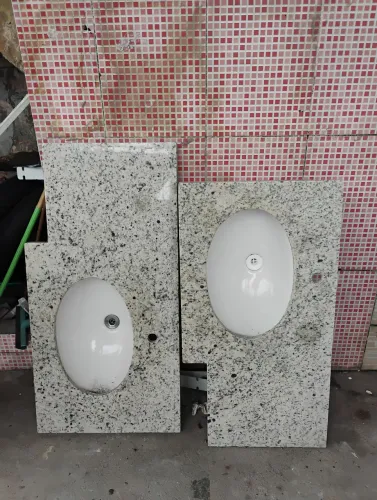 Pias para banheiro e cozinha
