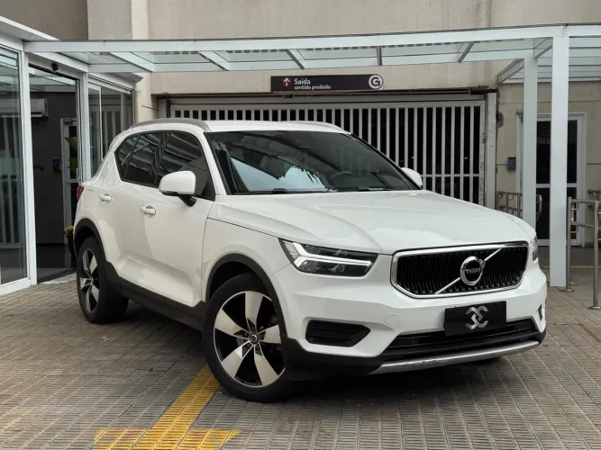 Volvo XC40 T-5 Moment First Edit 2.0 252cv AWD 2019