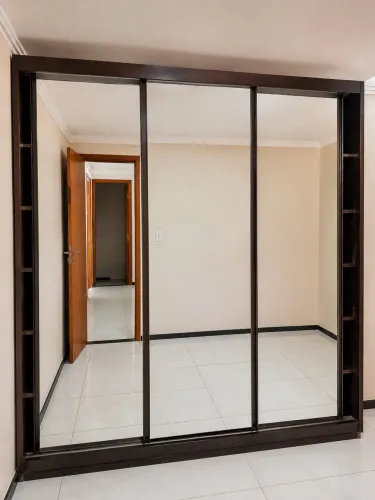 Guarda Roupas com ótimo preço