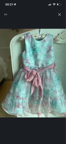  2 vestidos por 100,00