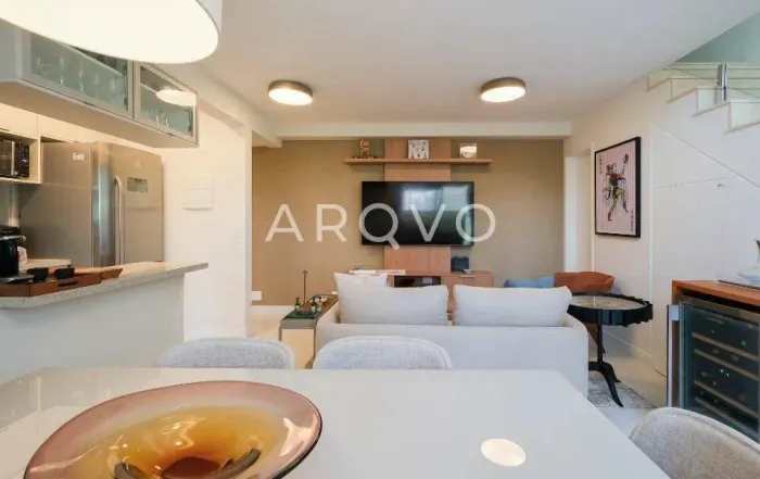 Apartamento duplex totalmente mobiliado com 78 m², 1 quarto sendo 1 suíte para alugar no b
