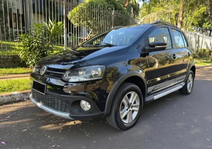 Volkswagen Crossfox 1.6 MI Total Flex 8V 5P 2011