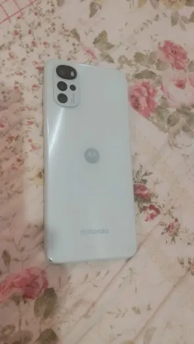 Moto g22 semi novo , sem marcas de uso , semi novo quase novo