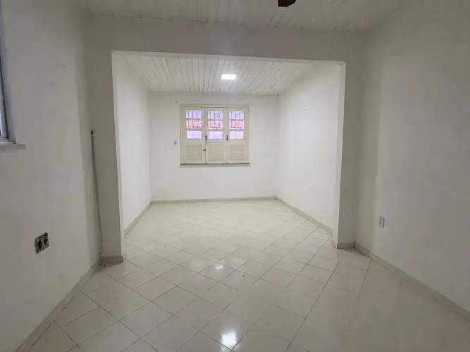 Vendo - Casa em alameda fechada - 2 quartos - Marco - Belém