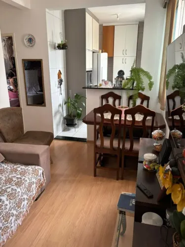 Lindo apartamento á venda com 2 quartos e 1 banheiro