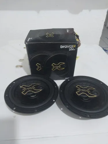 Auto falante triaxial