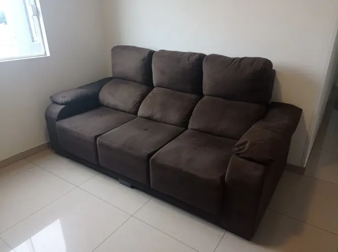 Sofá Reclinável 3 lugas em excelente estado de conservação