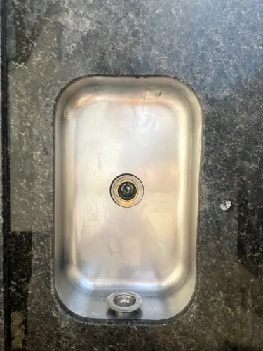 Pia de cozinha em granito
