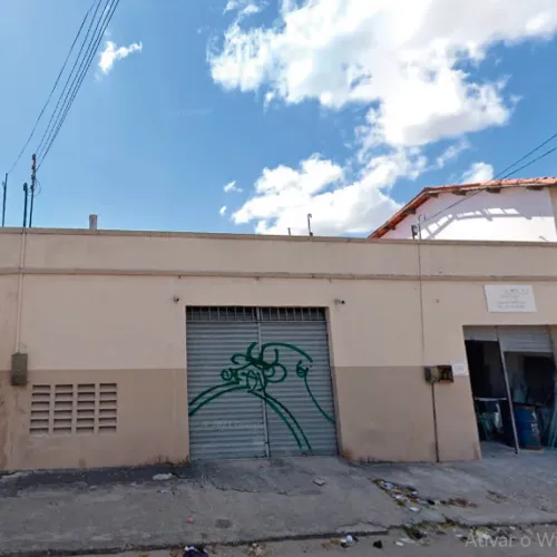 Galpão/Depósito/Armazém para aluguel possui 58 metros quadrados com 1 quarto