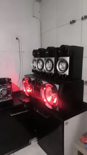 Vende-se som LG 1700 RMS