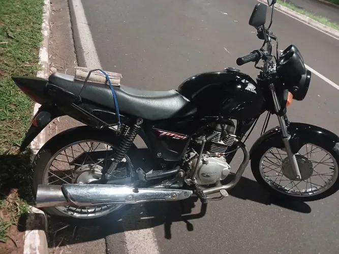Moto 150 preta
