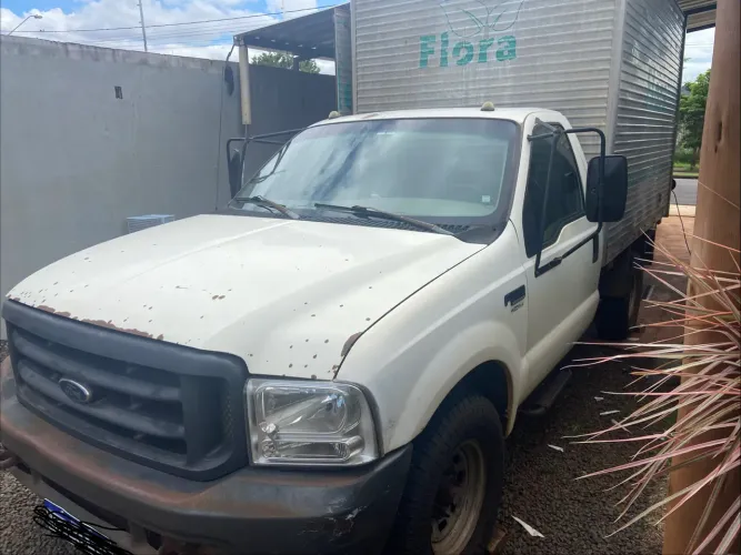 F 350 Baú 2001 carta C Estuda troca 