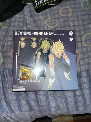 Black hole Majin Vegeta Sh Figuarts