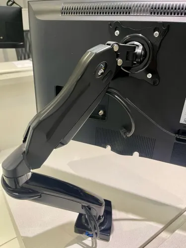 ? Suporte para Monitor Articulado F90 USB - ELG ?