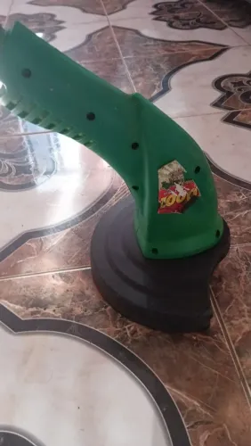Roçadeira master 1000 wats 