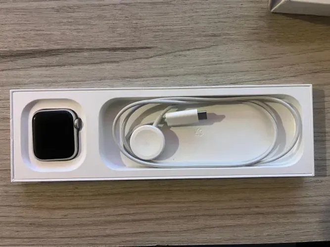 Apple Watch Gen 02 40 mm
