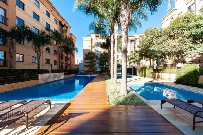 Imóvel para aluguel com 63 metros quadrados com 2 quartos em Campo Comprido - Curitiba - P