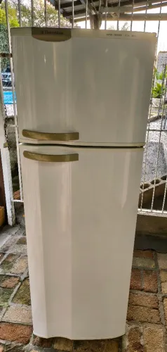 Geladeira. Entrego/ Aceito cartão!