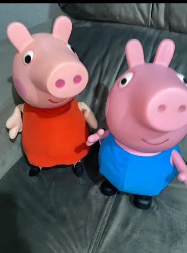 Vendo Bonecos Peppa e George