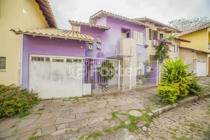Casa à venda Rua Panambi, Cavalhada - Porto Alegre