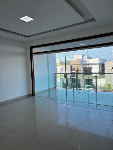 Belíssimo Duplex em condomínio fechado pertinho do Trauma e do Help pra locação Parkville 