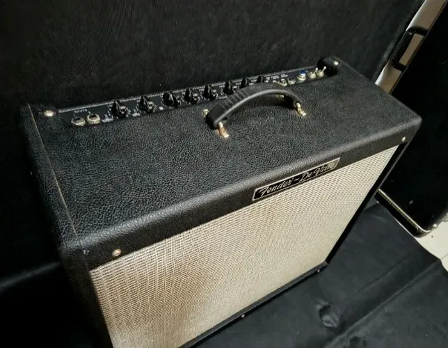 Fender Hot Rod DeVille 2x12 (ñ Marshall Bogner Kemper Bassman Meteoro)