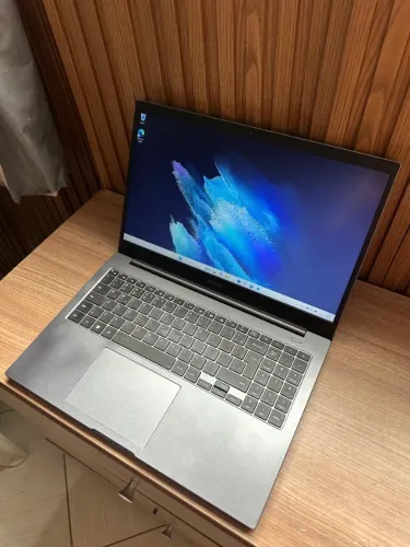 Samsung Book i5 11th - Ssd 256Gb - 8Gb De Ram