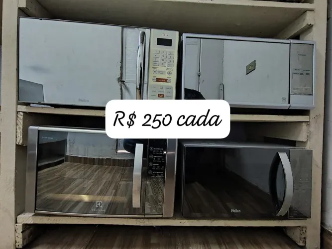 Microondas espelhado 250,00 cada